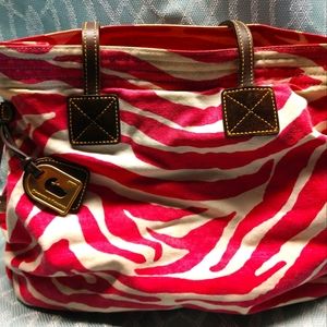 Dooney and Bourke bag pink and cream dark brown trim smoke and pet free gently u